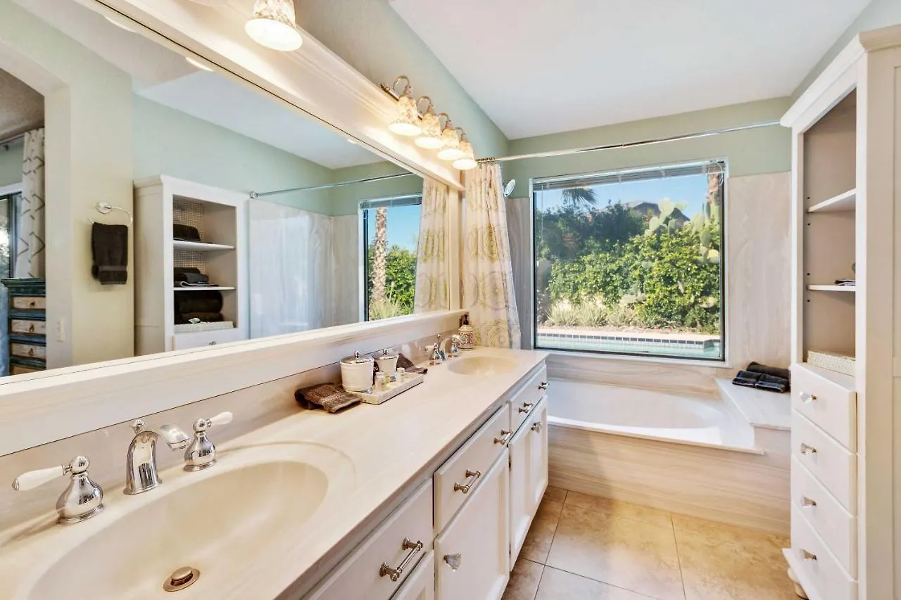 Charming Scottsdale Home With Pool, Hot Tub And Patio!